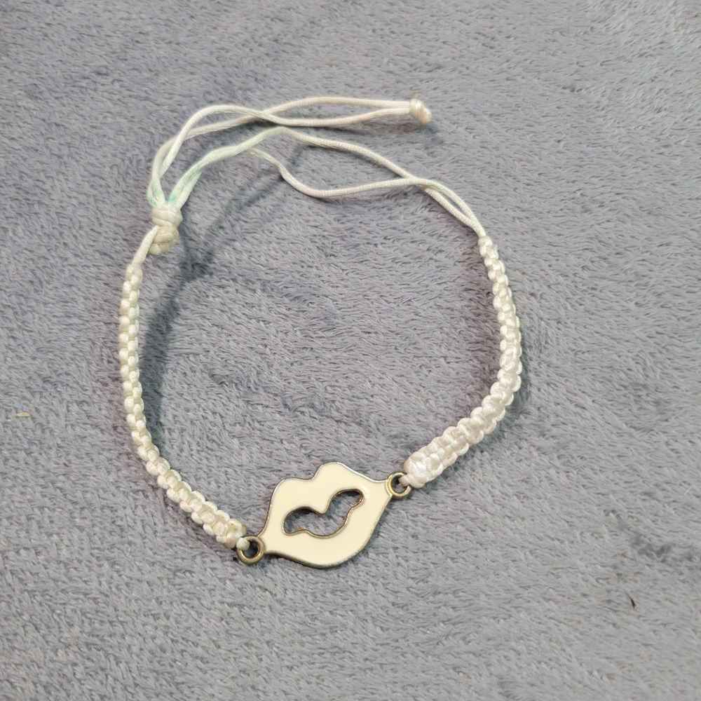 Bracelet Womens OS Cream Lips Macrame Braided Adjustable‎ Boho Charm Y2K Style